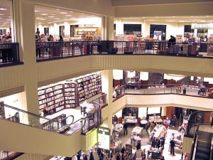 A lot can happen in five minutes, even in a book store. (image via Wikimedia)